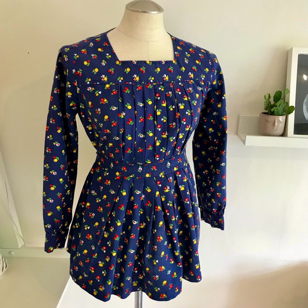 Vintage 1970s Cotton Peasant Top, Navy Blue Floral, Size Small